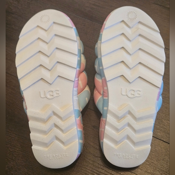 UGG Pride Slide - Unisex | Womens Size 9 - Picture 10 of 11